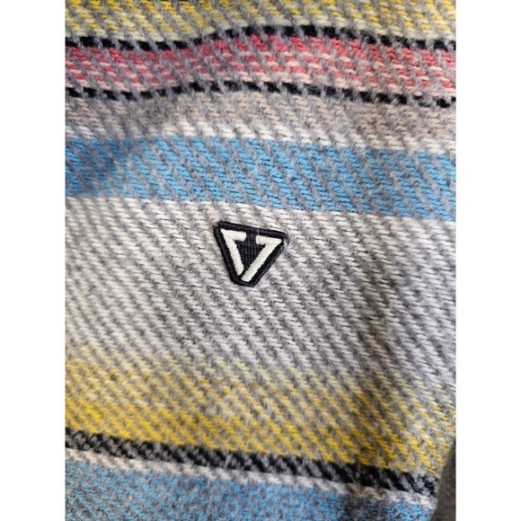 VISSLA Descanso hooded popover. M. REI. Outdoor. Hippie. Grunge. Relaxing Lounge - Picture 10 of 10